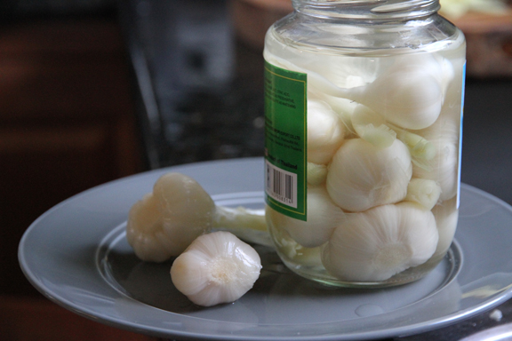 pickled-garlic-shesimmers